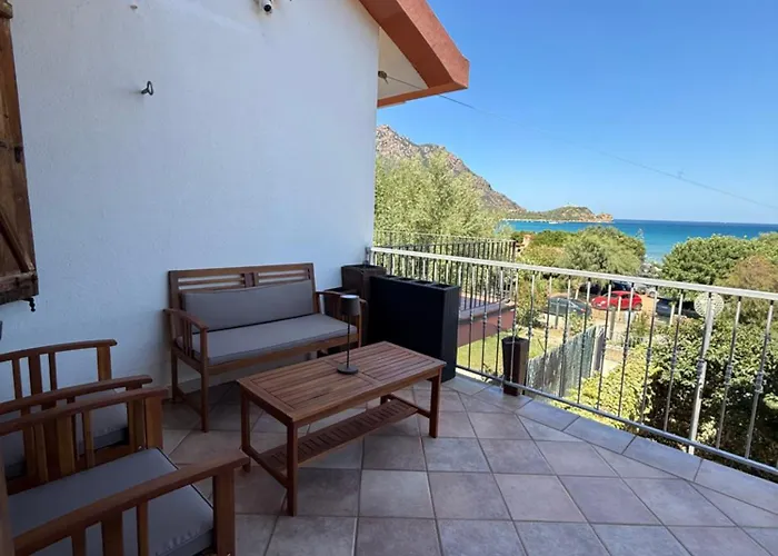 Luxury House Front Daire